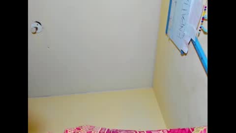 Snapshot of emmawuilian chatting on February 25, 2025, 4:53 pm hi im emmalina welcome to your happy place online show from February 25, 2025, 4:53 pm