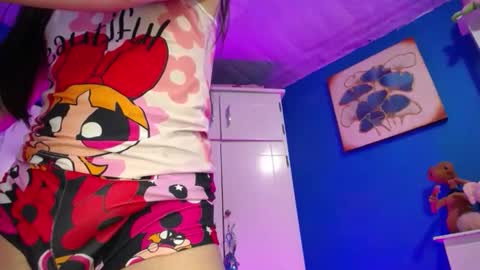 Emma  online show from May 8, 2026, 2:11 pm