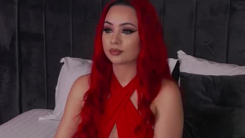 Snapshot of emmelyn_ chatting on February 11, 2026, 4:39 am Emm online show from February 11, 2026, 4:39 am