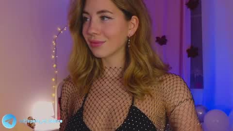 Snapshot of emmi_rosee chatting on January 7, 2025, 1:14 pm Miss Emmi online show from January 7, 2025, 1:14 pm