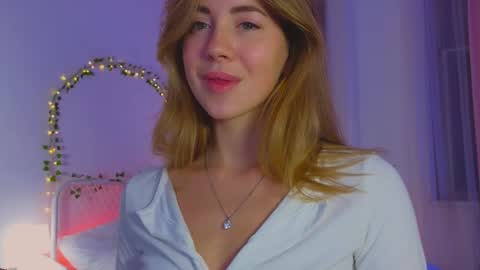 Snapshot of emmi_rosee chatting on January 21, 2025, 12:39 pm Miss Emmi online show from January 21, 2025, 12:39 pm