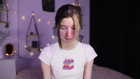 emmie_everly online show from October 23, 2025, 7:23 pm