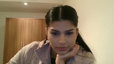 Snapshot of emmie_xxx chatting on December 3, 2024, 12:06 pm emmie online show from December 3, 2024, 12:06 pm