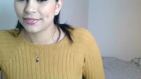 Snapshot of emmie_xxx chatting on December 14, 2024, 11:39 am emmie online show from December 14, 2024, 11:39 am
