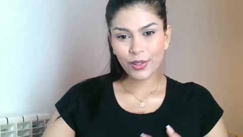 Snapshot of emmie_xxx chatting on February 26, 2025, 8:26 am emmie online show from February 26, 2025, 8:26 am