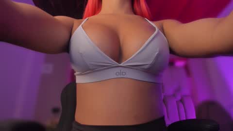 Snapshot of emmily_savage chatting on February 9, 2026, 11:47 am online show from February 9, 2026, 11:47 am