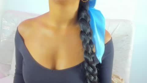 EMMILY online show from May 18, 2026, 3:40 pm