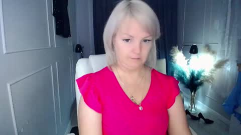 emmmam online show from October 30, 2025, 7:10 am