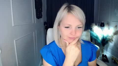 emmmam online show from April 11, 2026, 7:45 am