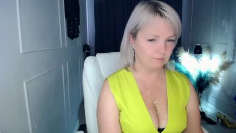 emmmam online show from April 16, 2026, 10:16 am