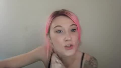 Snapshot of emmwarr1514 chatting on January 13, 2026, 7:08 pm emmwarr1514 online show from January 13, 2026, 7:08 pm