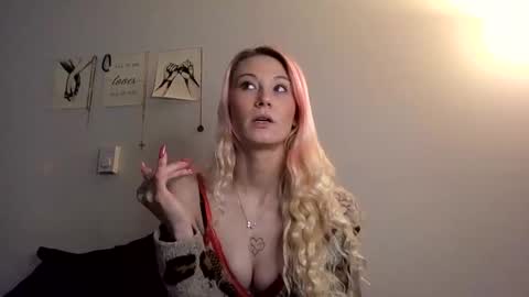 Snapshot of emmwarr1514 chatting on February 2, 2026, 2:16 pm emmwarr1514 online show from February 2, 2026, 2:16 pm