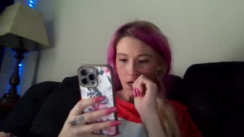 Snapshot of emmwarr1514 chatting on February 6, 2026, 5:27 pm emmwarr1514 online show from February 6, 2026, 5:27 pm