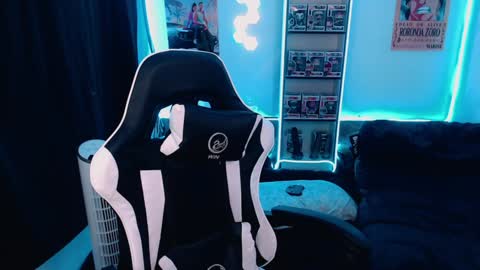 Emmy Ruiz - independent model online show from January 29, 2025, 11:35 pm