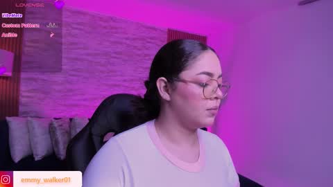 Emmy Walker online show from November 13, 2025, 10:58 am