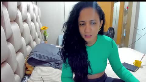 emperatriztapia online show from January 12, 2025, 11:58 pm