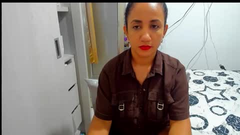 emperatriztapia online show from October 14, 2025, 10:43 pm