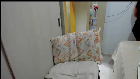 emperatriztapia online show from November 29, 2025, 12:57 am