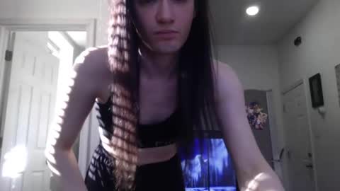 Snapshot of empusalamia chatting on January 14, 2025, 6:49 pm empusalamia online show from January 14, 2025, 6:49 pm