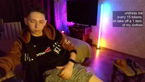 emveeboy96 online show from December 2, 2025, 9:54 pm