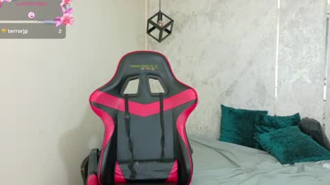 Emy online show from April 10, 2026, 6:56 pm