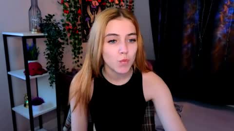 enchanted_bella online show from March 24, 2026, 10:09 am