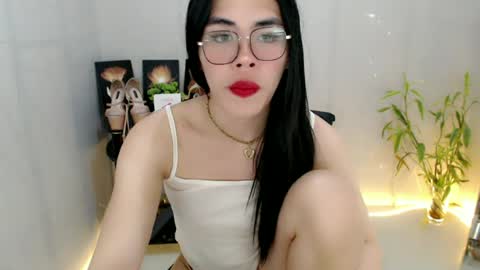 Snapshot of enchantress_mia03 chatting on June 30, 2026, 4:46 am enchantress_mia03 online show from June 30, 2026, 4:46 am