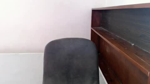 Snapshot of enchantress_nica69x chatting on February 12, 2025, 6:19 pm Nica online show from February 12, 2025, 6:19 pm