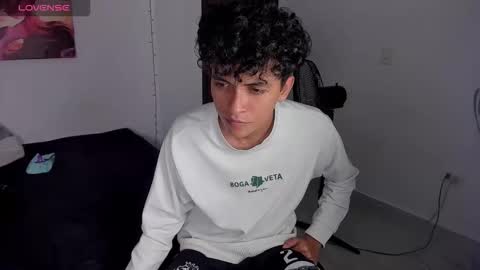 Snapshot of energy_lover137 chatting on February 16, 2026, 9:00 pm Salo online show from February 16, 2026, 9:00 pm