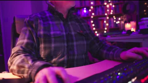 uk online show from January 25, 2025, 11:11 pm