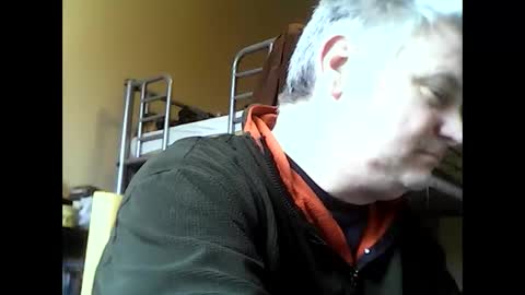 englishguysurrey online show from February 18, 2026, 11:50 am