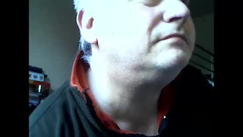 englishguysurrey online show from April 16, 2026, 5:41 am