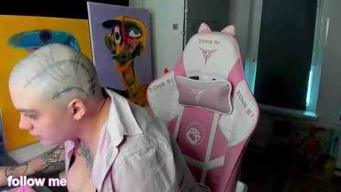 Snapshot of enigmastella chatting on January 7, 2026, 11:01 am enigmastella online show from January 7, 2026, 11:01 am