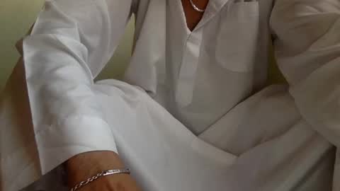 Snapshot of enjooythenut chatting on January 23, 2025, 2:28 pm Batman online show from January 23, 2025, 2:28 pm