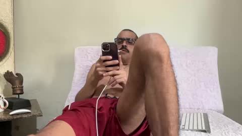 Snapshot of enjoythetrip chatting on December 17, 2024, 12:00 pm Luke online show from December 17, 2024, 12:00 pm