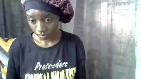 Snapshot of enkarxx chatting on September 26, 2025, 11:03 am enkarxx online show from September 26, 2025, 11:03 am