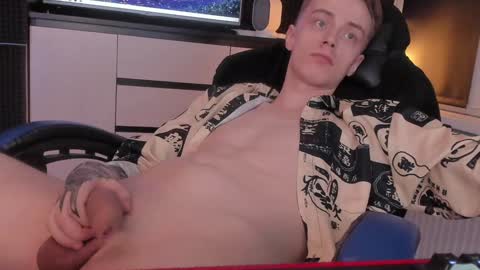 Enker online show from February 2, 2025, 9:02 pm