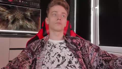 Enker online show from November 3, 2025, 10:05 am