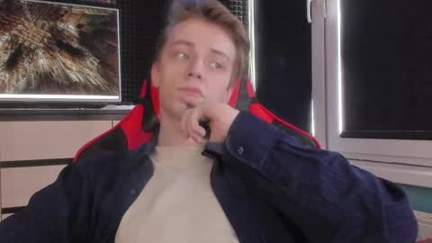 Enker online show from April 12, 2026, 3:28 pm