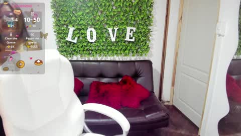 Enma clark online show from February 4, 2025, 7:11 pm