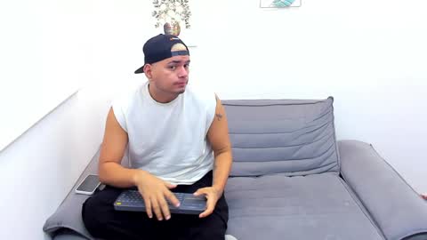 enrique online show from December 21, 2024, 3:20 pm