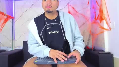 enrique online show from October 25, 2025, 11:51 am