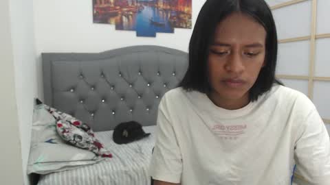 Snapshot of enyelin chatting on October 5, 2025, 12:25 pm Enyenlina online show from October 5, 2025, 12:25 pm