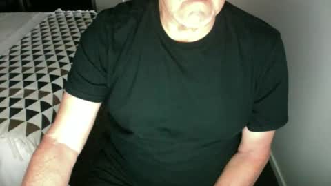 enzed2 online show from June 9, 2026, 3:18 am