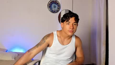 Snapshot of enzo_corleone chatting on April 25, 2026, 4:48 am enzo_corleone online show from April 25, 2026, 4:48 am