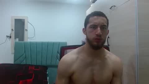 enzo_savage online show from October 16, 2025, 6:31 pm