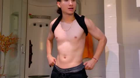 enzo_steel online show from January 8, 2026, 2:03 am