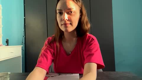 Lily online show from February 4, 2026, 8:09 am