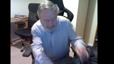 Snapshot of erasmus_d chatting on December 29, 2024, 5:44 pm erasmus_d online show from December 29, 2024, 5:44 pm