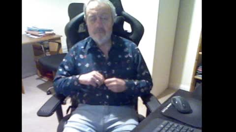 Snapshot of erasmus_d chatting on January 26, 2025, 5:55 pm erasmus_d online show from January 26, 2025, 5:55 pm